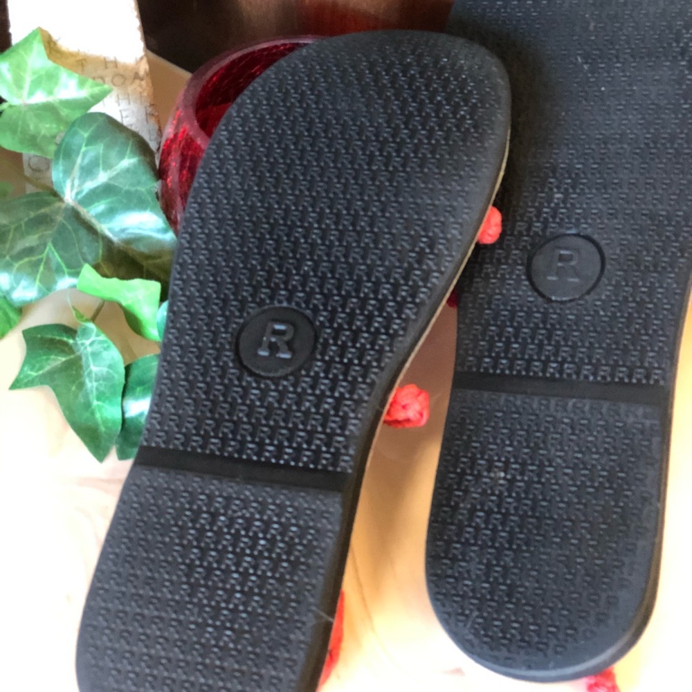 Shoes - Picture 4 of 5